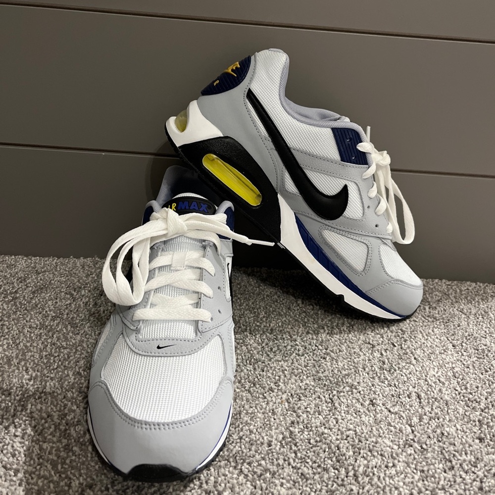 Nike Air Max Ivo White/ Wolf Gray 580518 102  / Size 13 Men